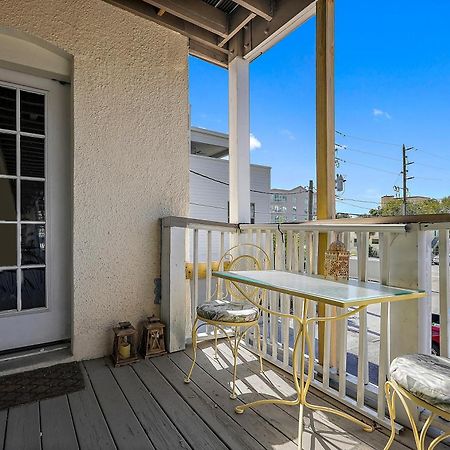 Retro Retreat In Dtsp - Explore The Downtown Area Saint Petersburg Eksteriør billede