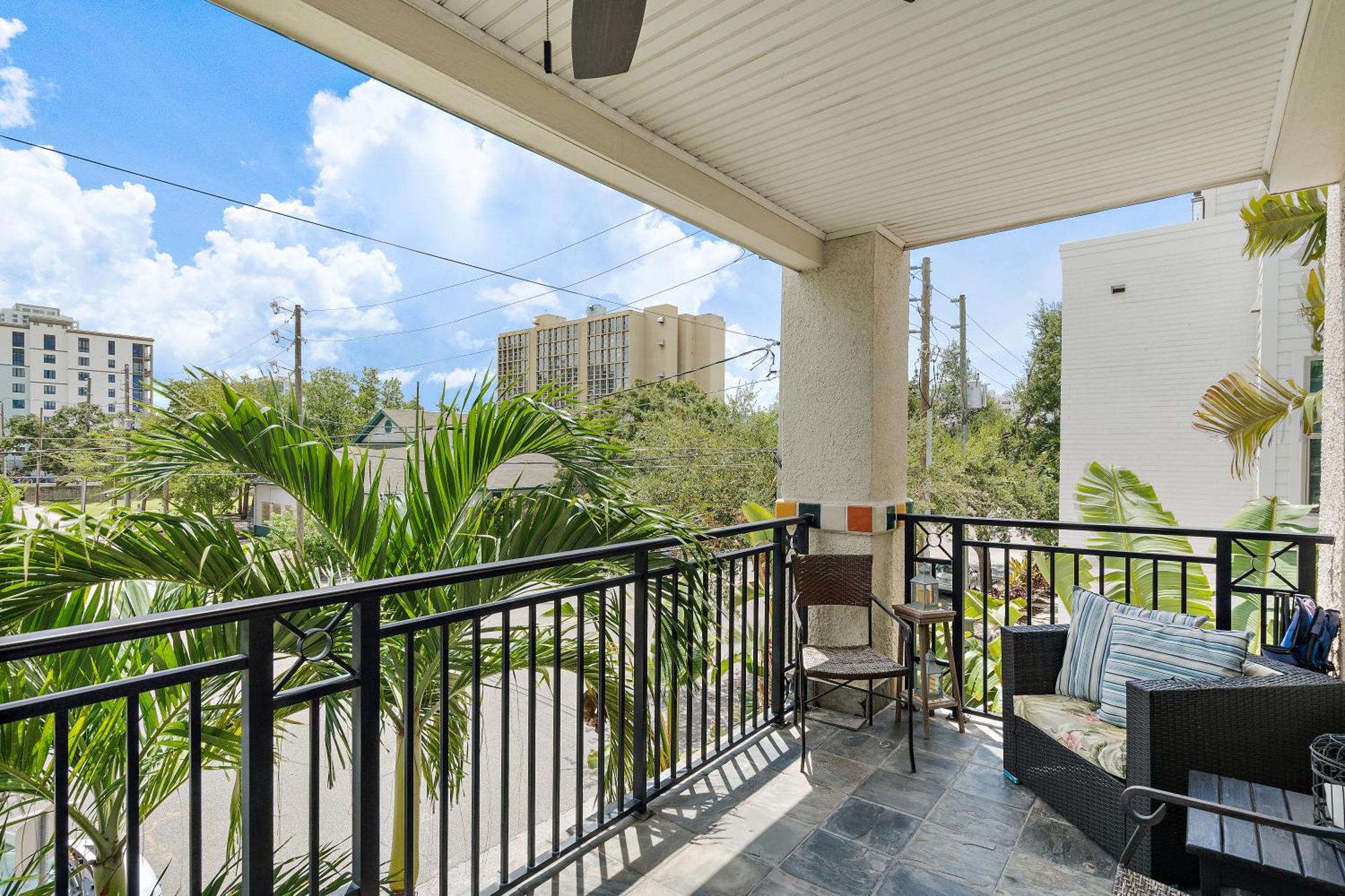 Retro Retreat In Dtsp - Explore The Downtown Area Saint Petersburg Eksteriør billede