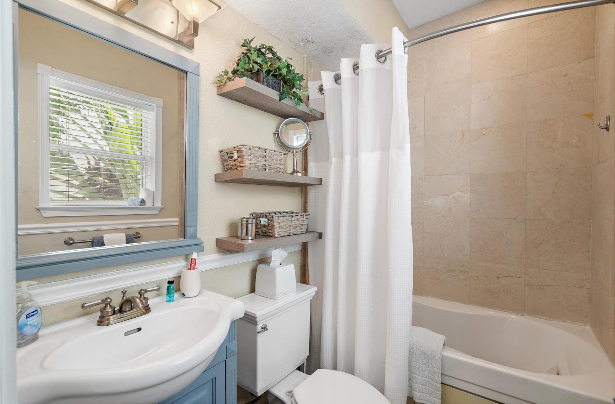 Retro Retreat In Dtsp - Explore The Downtown Area Saint Petersburg Eksteriør billede