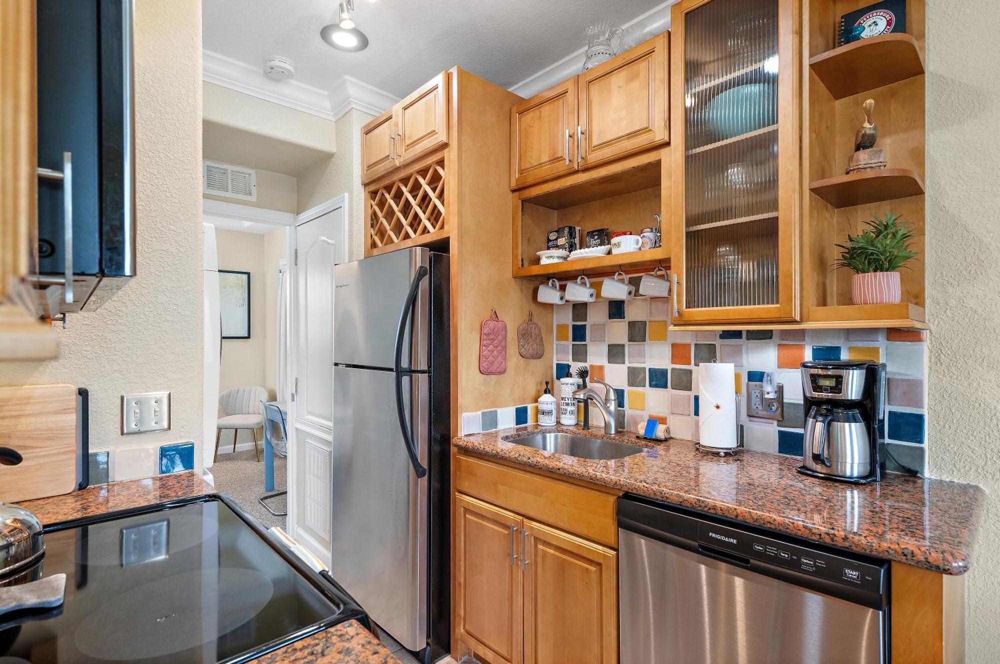 Retro Retreat In Dtsp - Explore The Downtown Area Saint Petersburg Eksteriør billede